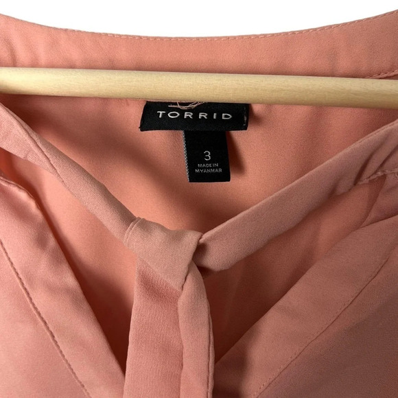 Torrid • Georgette Bow Tie Blouse - Picture 7 of 10